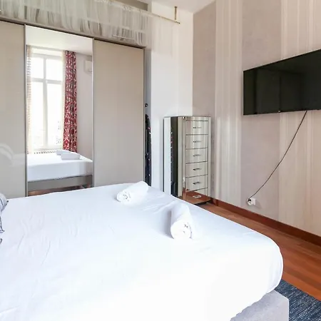 Modern With 3 Bedrooms Balcony Communal Garden And Ac- Benakey * Cannes