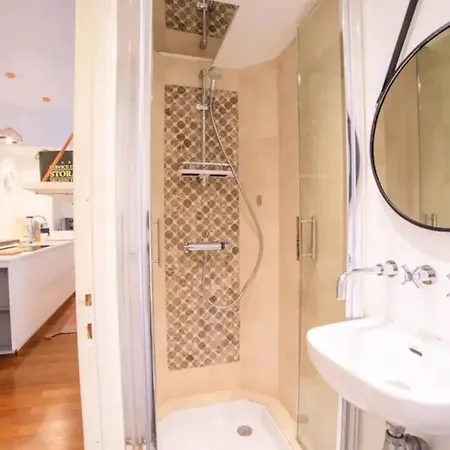 Modern With 3 Bedrooms Balcony Communal Garden And Ac- Benakey Appartamento *